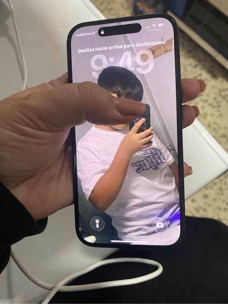 iPhone 16 128Gb Negro 7 meses uso afbeelding 2