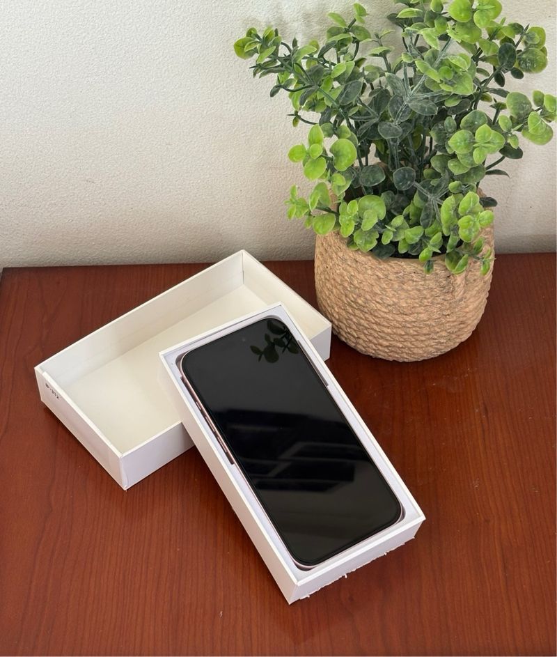 iPhone 15 512GB Rosa 100% afbeelding 2