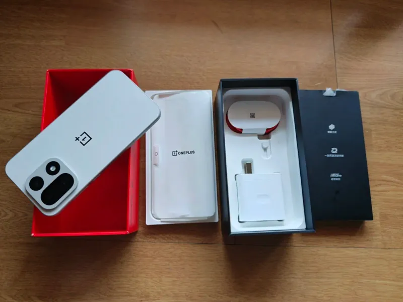 OnePlus 15 Blanco satinado afbeelding 2