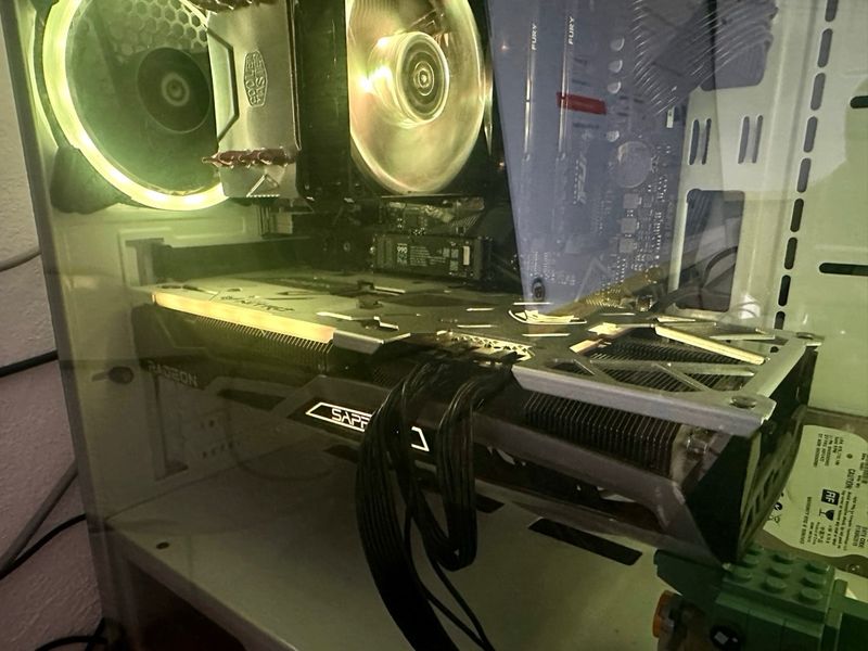 Tarjeta Gráfica RX 6700 XT Sapphire Nitro+ afbeelding 2
