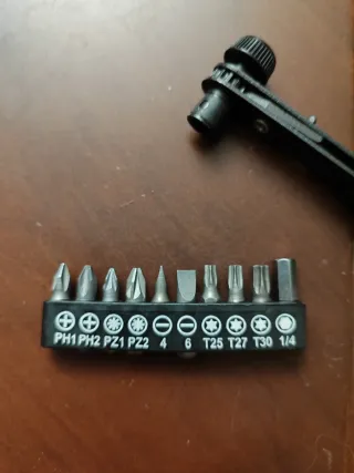 Destornillador trinquete con puntas nuevo estrenar