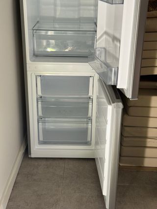 Nevera Qilive plateada