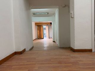 Local comercial en venta en La Teixonera en Barcelona