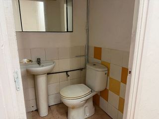 Local comercial en venta en La Teixonera en Barcelona