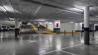 Garaje en venta en La Buhaira en Sevilla