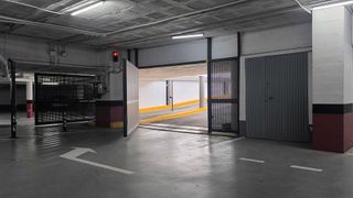 Garaje en venta en La Buhaira en Sevilla