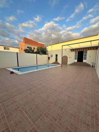 Bar en alquiler en Fuentes de Andalucía