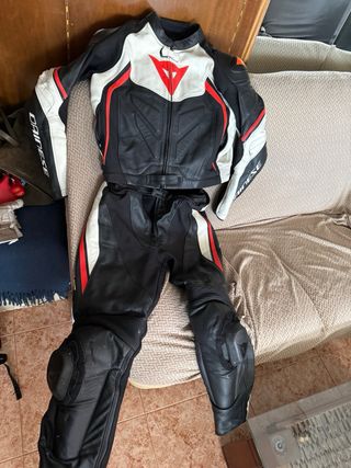 Mono Dainese Avro Piel Talla 54
