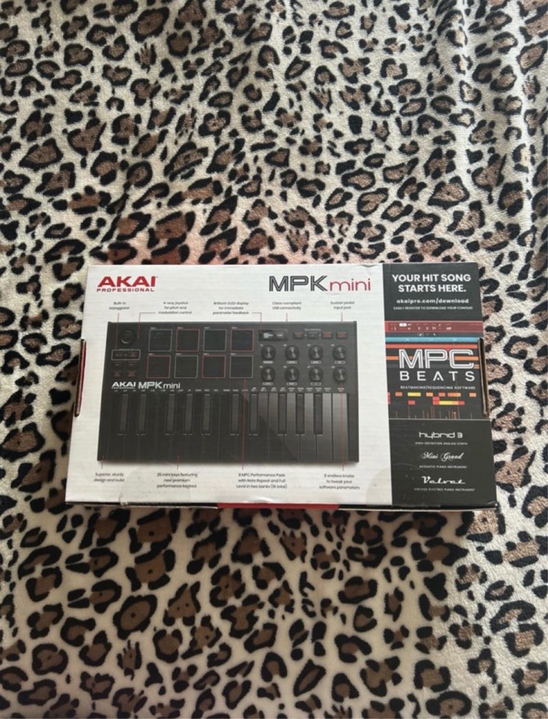 Akai MPK Mini controlador MIDI