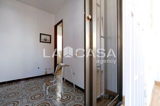 Ático en venta en La Prosperitat en Barcelona