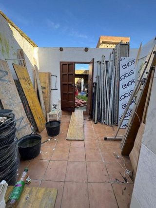 Casa adosada en venta en Santiponce