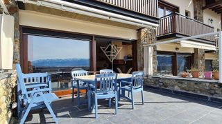 Casa adosada en venta en Puigcerdà