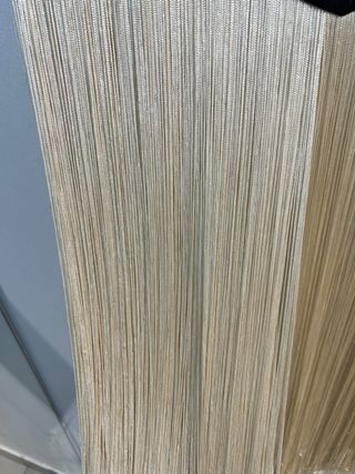 Capa Mantón Flecos Beige y Negro