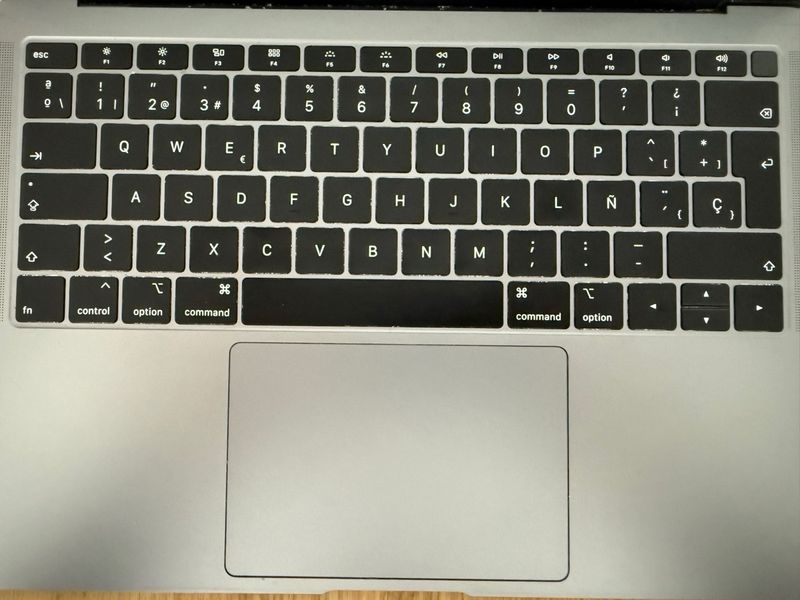MacBook Air 13 2019 Gris Espacial afbeelding 2