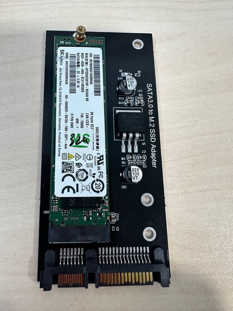 SSD M.2 256GB SK hynix con adaptador SATA afbeelding 2