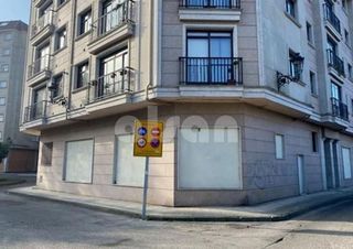 Local comercial en venta en Ponteareas