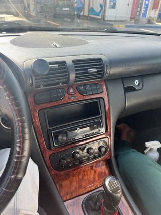 Mercedes-Benz 220 cdi 2003