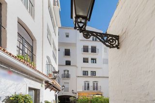 Piso en venta en Puerto Banús en Marbella