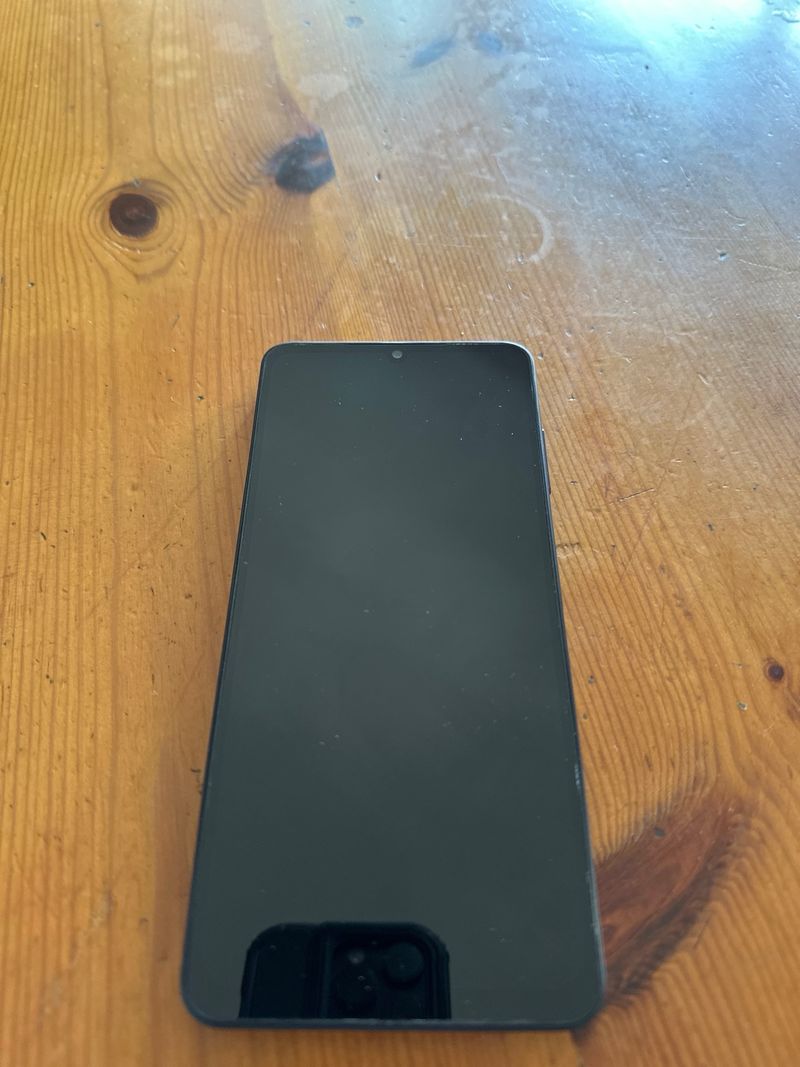 Samsung Galaxy A06 - Caja y Accesorios afbeelding 2