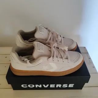 Zapatillas Converse Unisex Beige/Marrón