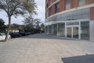 Local comercial en venta en Paus - Poligono San Blas en Alicante