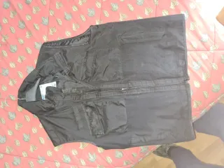 Gilet nero multitasca