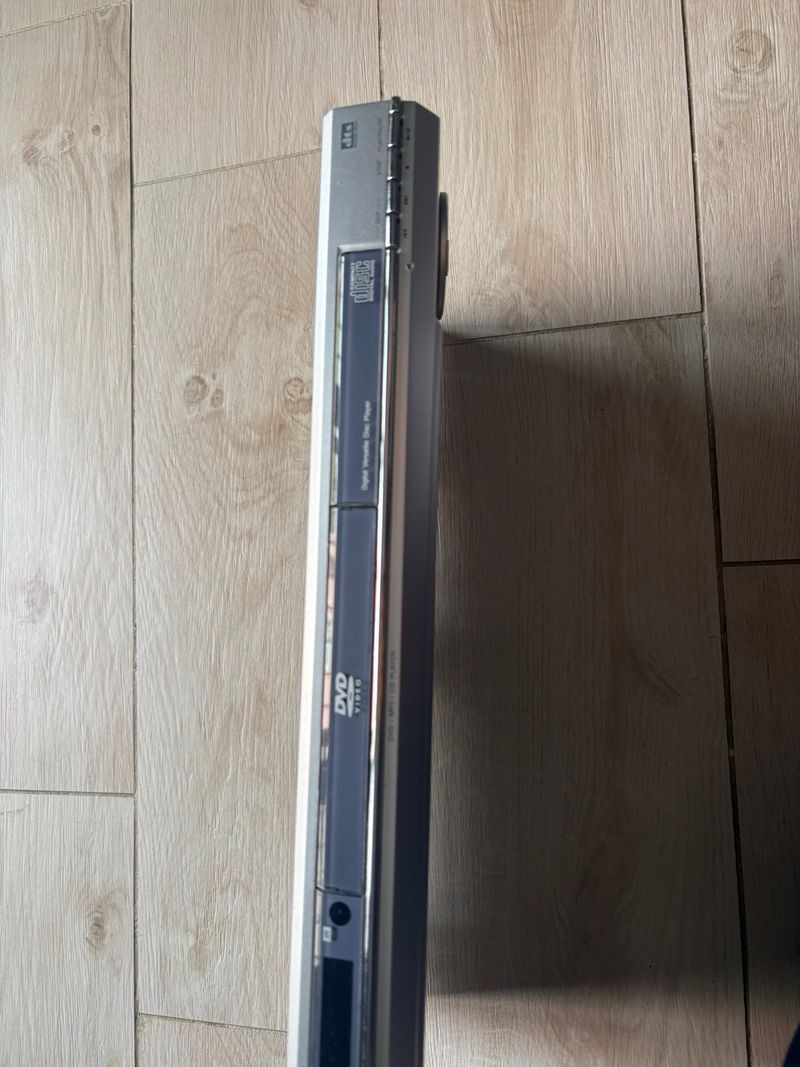 Reproductor de DVD Amstrad en funcionamiento afbeelding 6