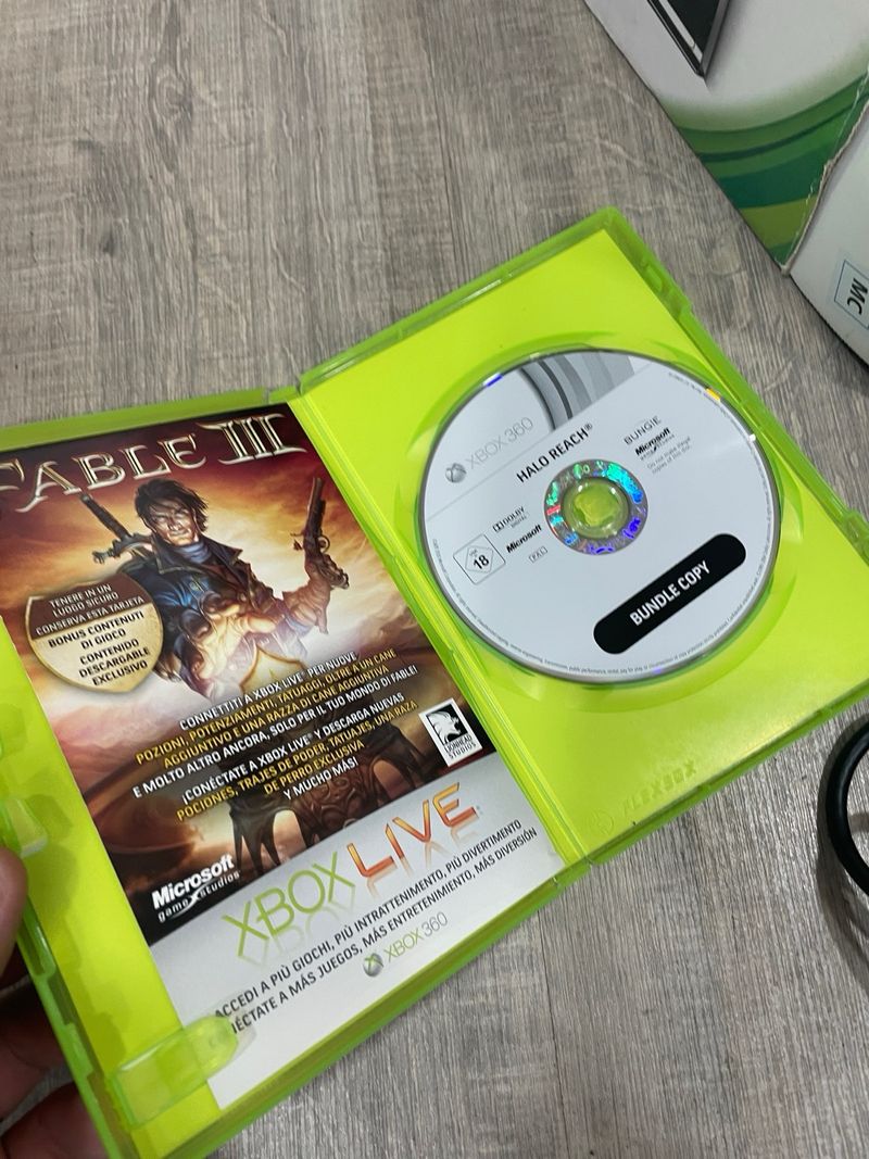 Xbox 360 250GB con juegos y accesorios afbeelding 6