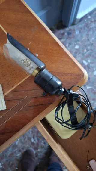 Máquina de coser antigua Alfa