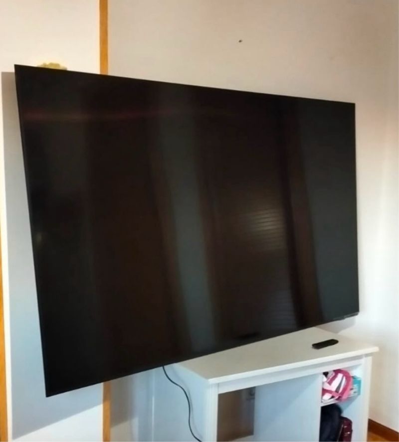 TV Samsung 80 Smart TV afbeelding 2