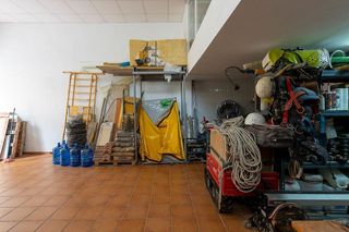 Local comercial en venta en Velilla-Taramay en Almuñécar