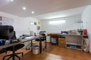 Local comercial en venta en Velilla-Taramay en Almuñécar