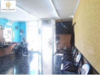Local comercial en venta en Les Planes en Hospitalet de Llobregat, L´