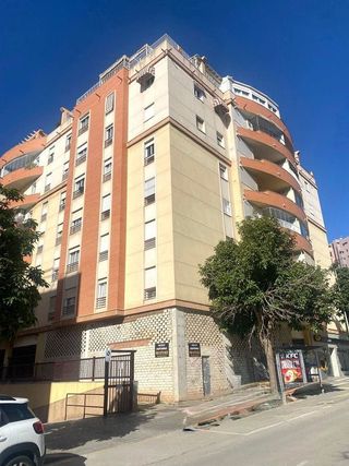 Local comercial en alquiler en Teatinos en Málaga