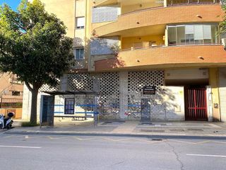 Local comercial en alquiler en Teatinos en Málaga