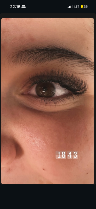 Extensiones de pestañas