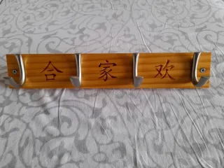 Colgador de pared con 3 ganchos