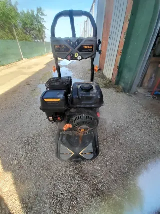 Hidrolimpiadora Gasolina TACKLIFE 2800 PSI