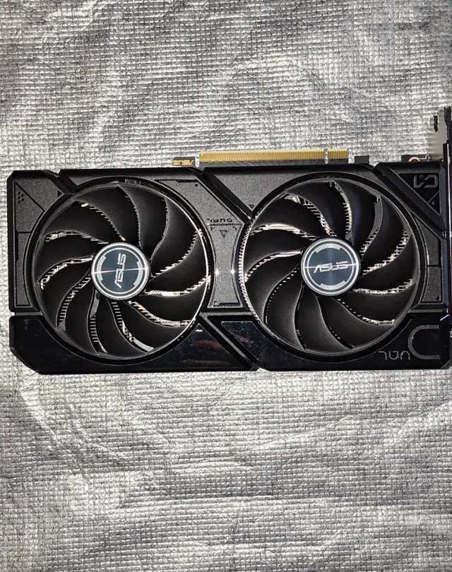 Tarjeta Gráfica RTX 4060 Ti 8GB Asus