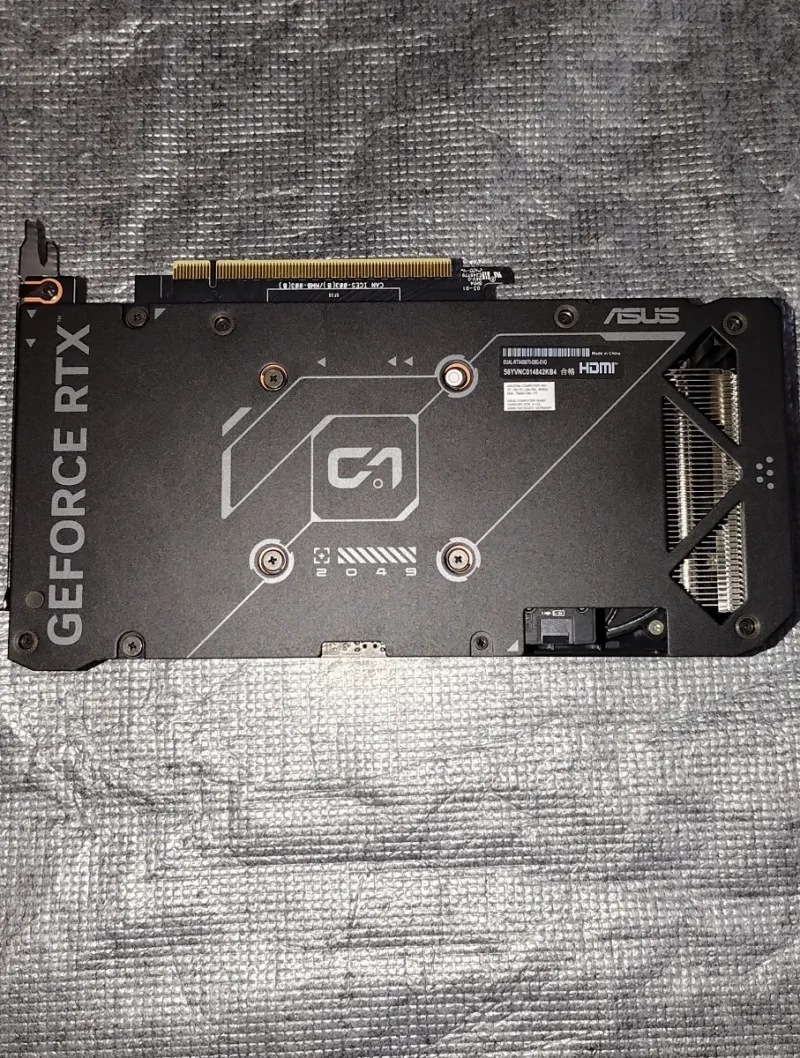 Tarjeta Gráfica RTX 4060 Ti 8GB Asus afbeelding 2