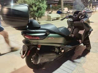 Piaggio MP3 350cc Maxi Scooter. Exelente estado.