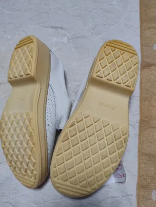 Calzado Sanitario Pamol Blanco Velcro