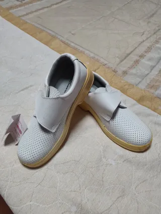 Calzado Sanitario Pamol Blanco Velcro