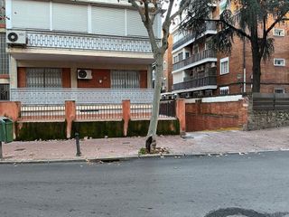 Garaje en venta en Santa Rosa - Valdeolleros en Córdoba