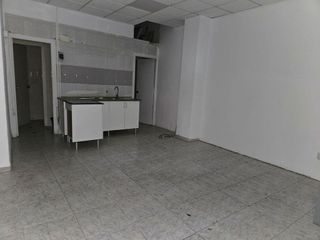 Local comercial en venta en Plaça Eliptica-Republica Argentina-Germanies en Gandia