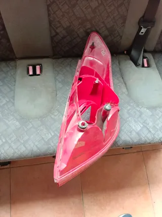 Piloto Trasero Izquierdo Peugeot 308 (07-11)