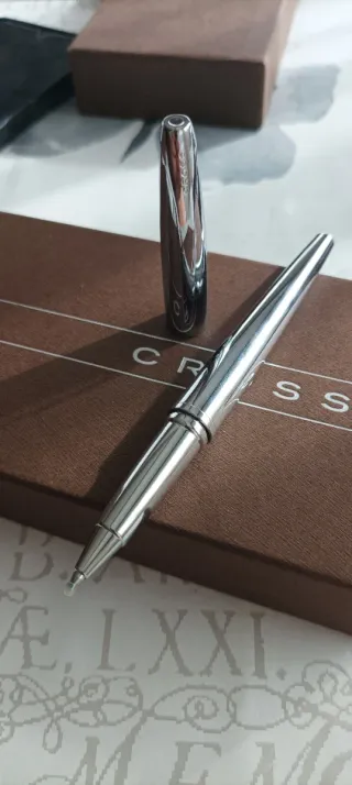 Bolígrafo Cross plateado