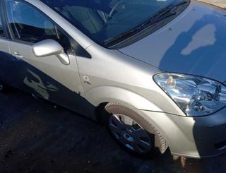 427785 salpicadero toyota corolla verso (r1) 2.0