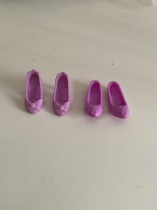 Zapatos de muñeca morados Hasbro