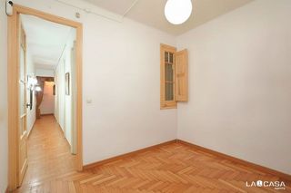 Piso en venta en El Raval en Barcelona